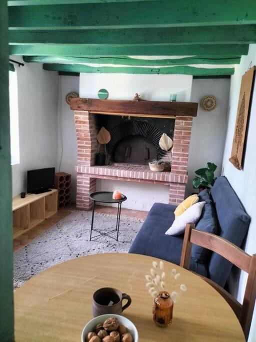 Charmante Maisonnette En Pierre Écardenville-sur-Eure Eksteriør billede